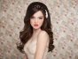Hochzeit-Make-up mit rotem Lippenstift