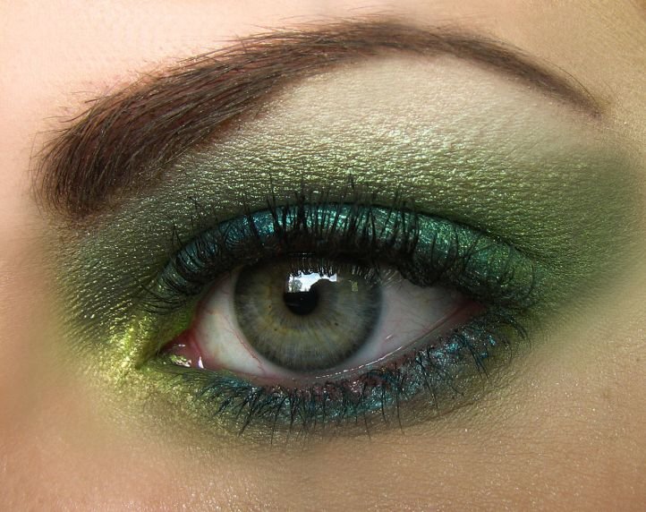 Вечерний макияж зеленых глаз